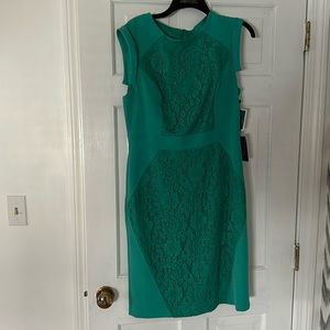 Adrianna Papell green lace dress never worn with tags